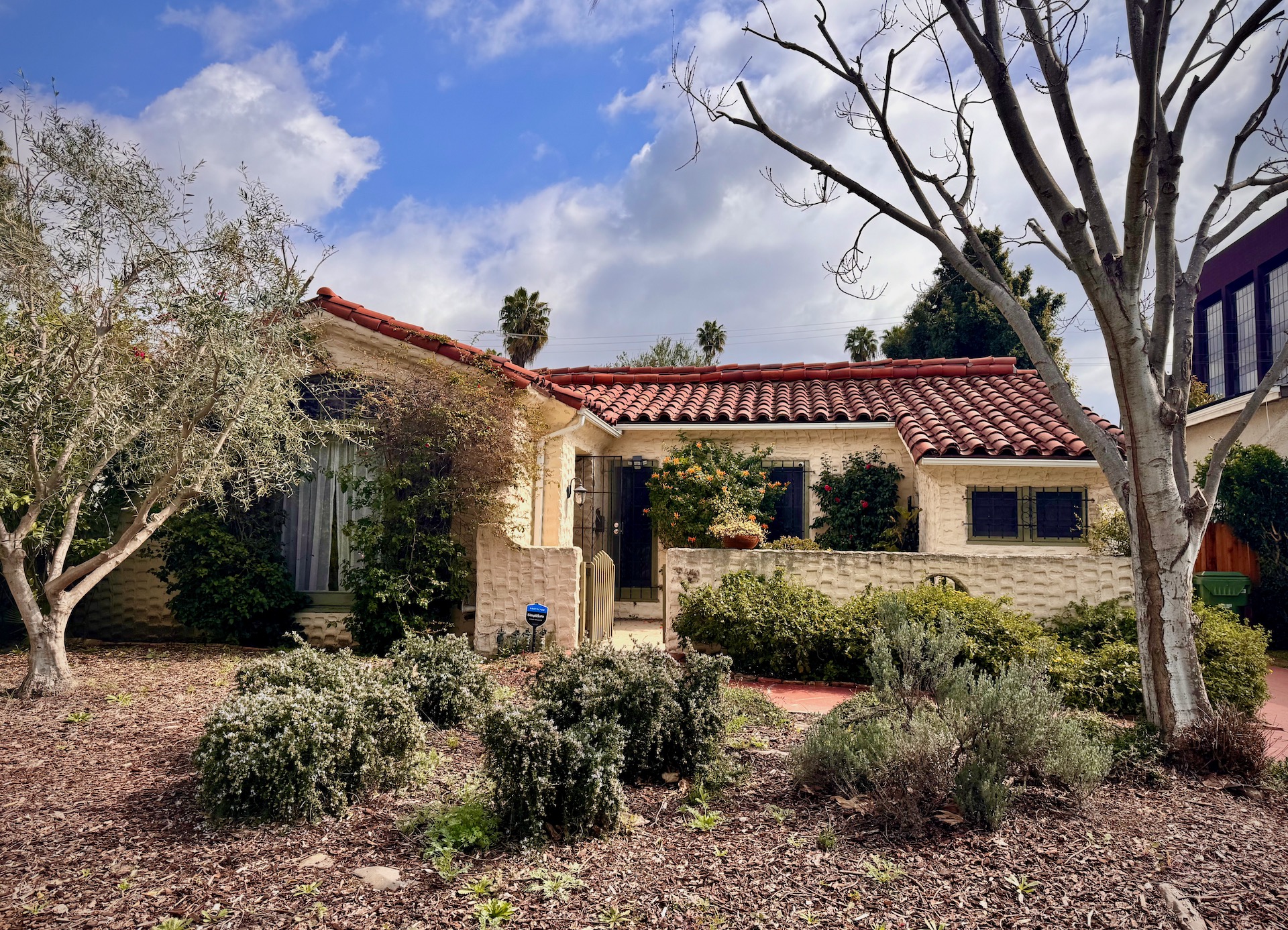 Front of Spanish house in Hancock Park, LA, CA