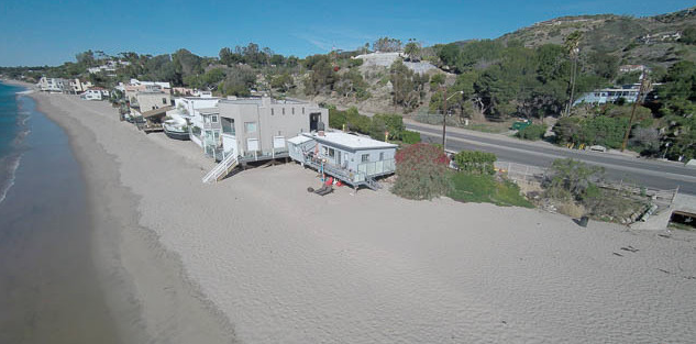 Street and houses in Malibu